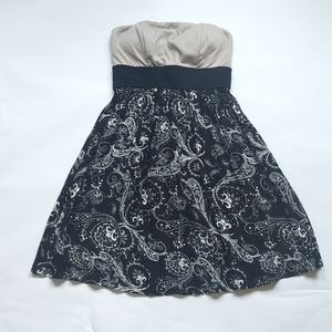 Dress with built in cups strapless